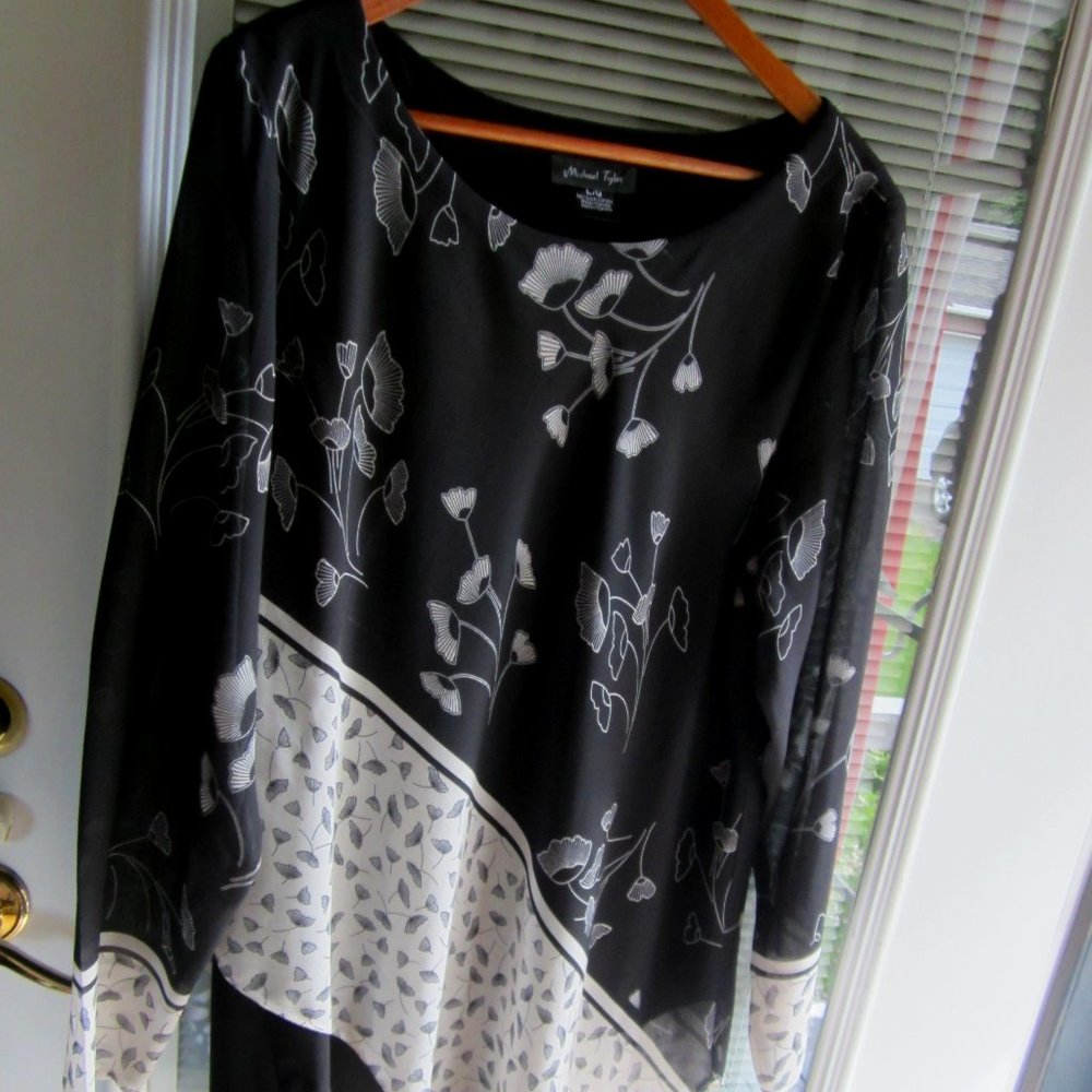 Michael Tyler sz LG blouse